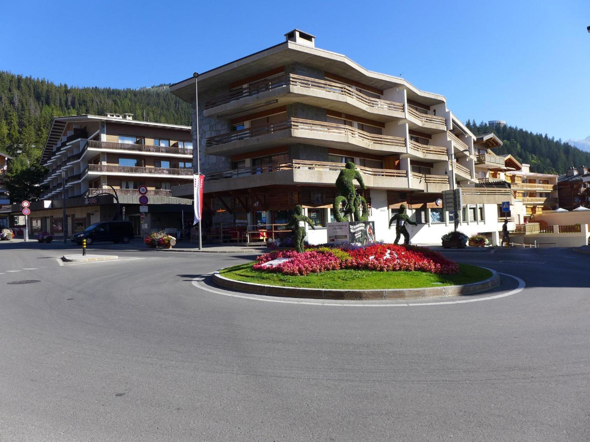 Apartment Apartment Rond-Point By Interhome Crans-Montana